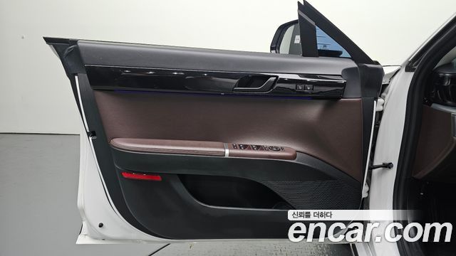 Hyundai Grandeur (GN7) 2,5 Gasoline 2WD Exclusive 2023 — фото 24