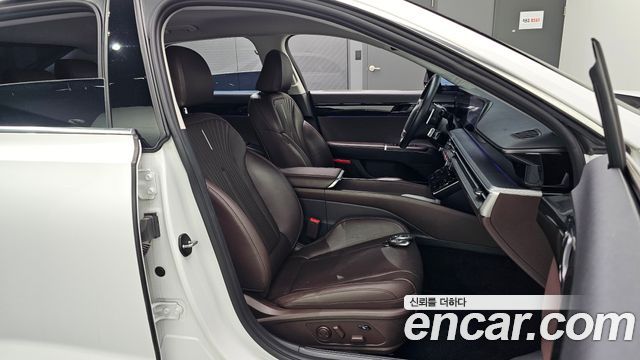 Hyundai Grandeur (GN7) 2,5 Gasoline 2WD Exclusive 2023 — фото 26