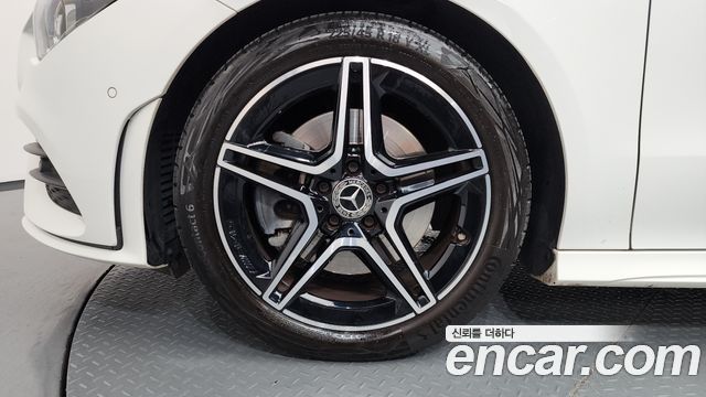 Mercedes-Benz CLA-Class (C118) CLA250 4MATIC 2021 — фото 5