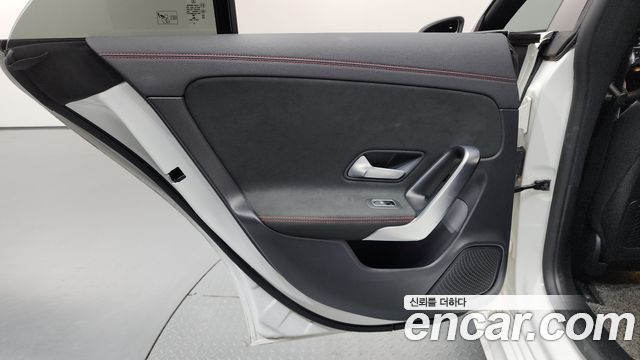 Mercedes-Benz CLA-Class (C118) CLA250 4MATIC 2021 — фото 25