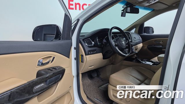 Kia Carnival Gasoline 7-Seater Hi-Limousine President 2019 — фото 10