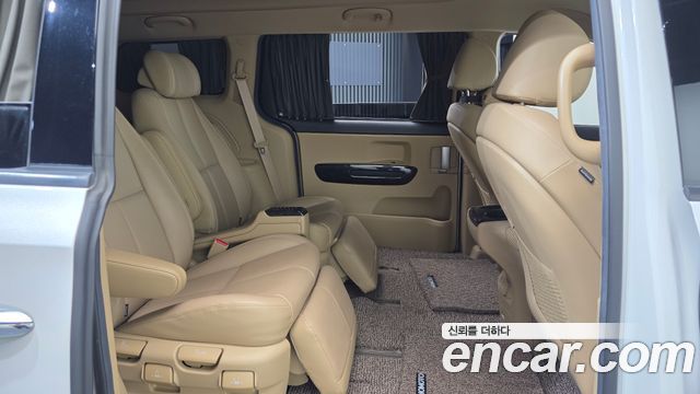 Kia Carnival Gasoline 7-Seater Hi-Limousine President 2019 — фото 11