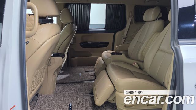 Kia Carnival Gasoline 7-Seater Hi-Limousine President 2019 — фото 12