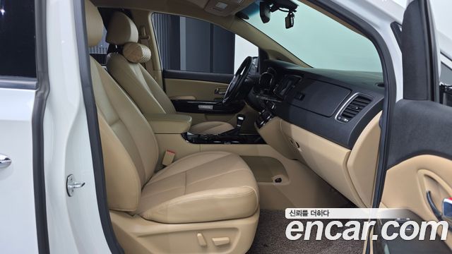 Kia Carnival Gasoline 7-Seater Hi-Limousine President 2019 — фото 26