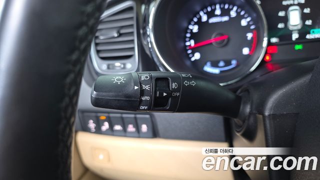 Kia Carnival Gasoline 7-Seater Hi-Limousine President 2019 — фото 36