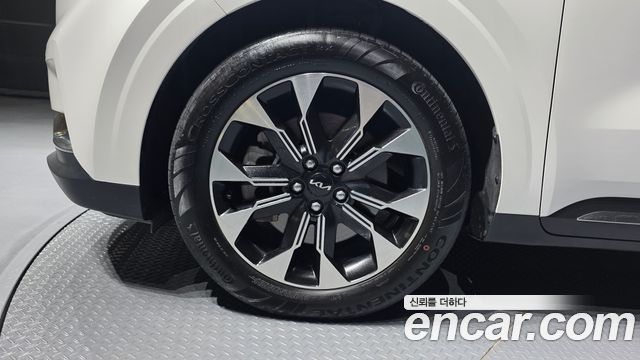 Kia Carnival (IV) Gasoline 9-Seater Signature 2023 — фото 5