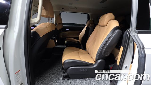 Kia Carnival (IV) Gasoline 9-Seater Signature 2023 — фото 12