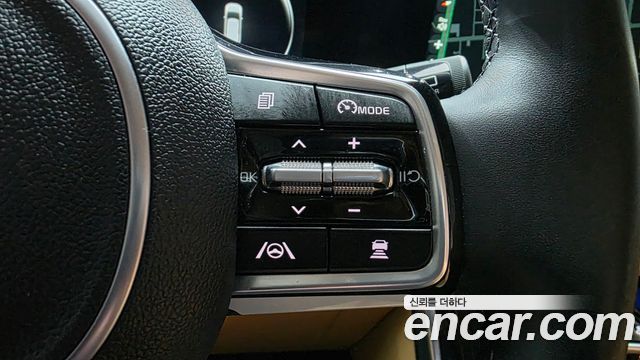 Kia Carnival (IV) Gasoline 9-Seater Signature 2023 — фото 16