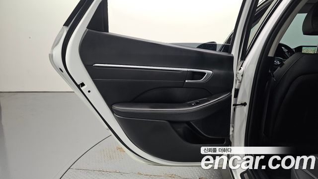 Hyundai Sonata (DN8) 2.0 LPG(rental car) Style 2022 — фото 25
