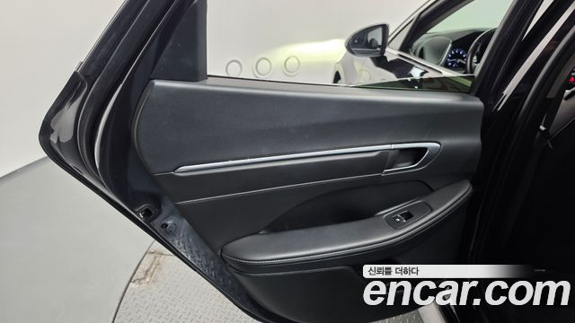 Hyundai Sonata (DN8) 2.0 Premium Plus 2023 — фото 31