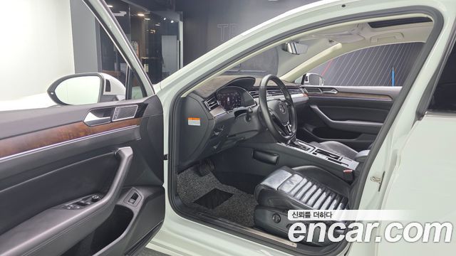 Volkswagen Passat GT (B8) 2.0 TDI 4Motion Prestige 2018 — фото 10