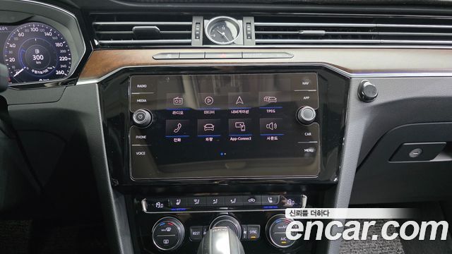 Volkswagen Passat GT (B8) 2.0 TDI 4Motion Prestige 2018 — фото 14