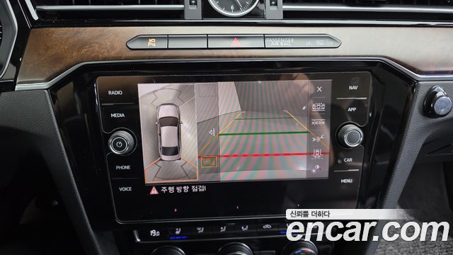 Volkswagen Passat GT (B8) 2.0 TDI 4Motion Prestige 2018 — фото 15