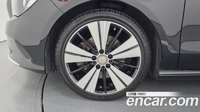 Mercedes-Benz CLA-Class (C117) CLA250 4MATIC 2017 — фото 5
