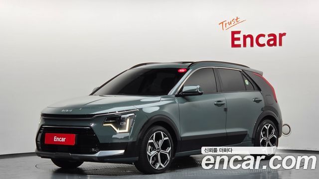 Kia Niro Signature 2022 — фото 1