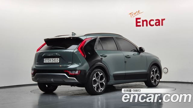 Kia Niro Signature 2022 — фото 2