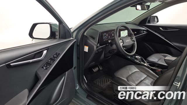 Kia Niro Signature 2022 — фото 10