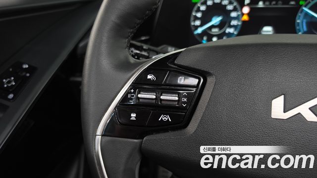 Kia Niro Signature 2022 — фото 20