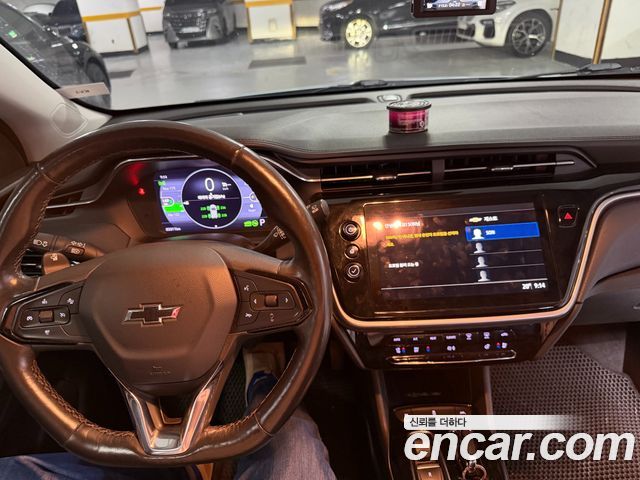 Chevrolet Bolt EUV Premier 2023 — фото 16