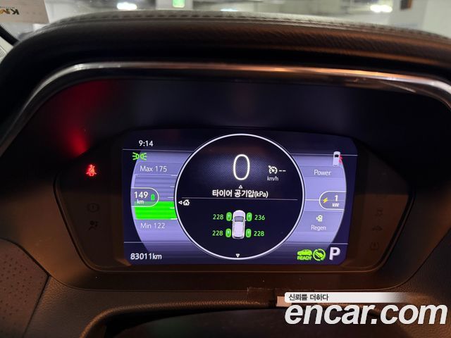 Chevrolet Bolt EUV Premier 2023 — фото 19