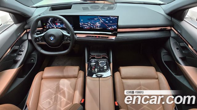 BMW 5 Series (G60) 530i xDrive 2024 — фото 7