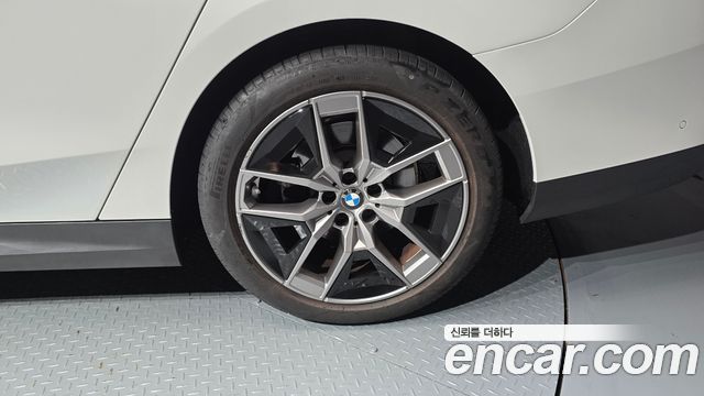 BMW 5 Series (G60) 530i xDrive 2024 — фото 21