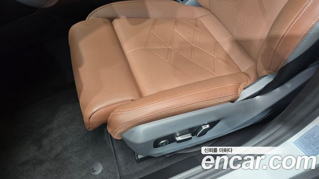 BMW 5 Series (G60) 530i xDrive 2024 — фото 34