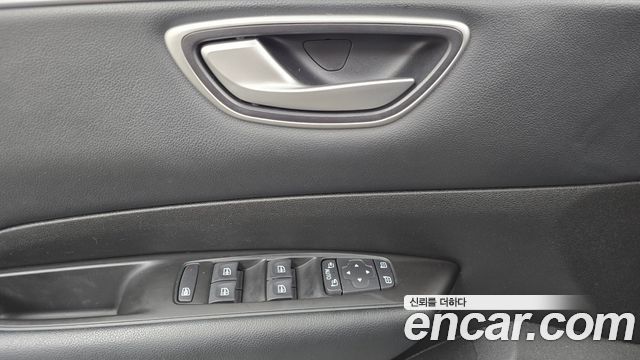 Renault Korea SM6 2.0 GDe SE 2016 — фото 19