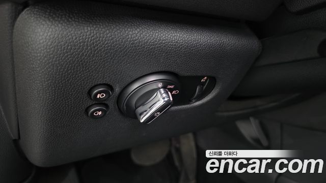 MINI Cooper D 5Door HIGH 3rd 2017 — фото 27