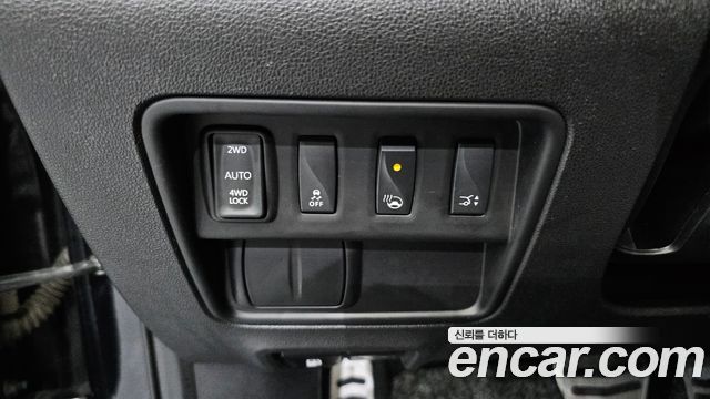 Renault Korea QM6 Diesel 4WD RE Signature 2017 — фото 14