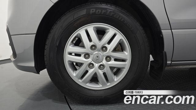 Hyundai Grand Starex Van 5-Seater Modern 2019 — фото 5
