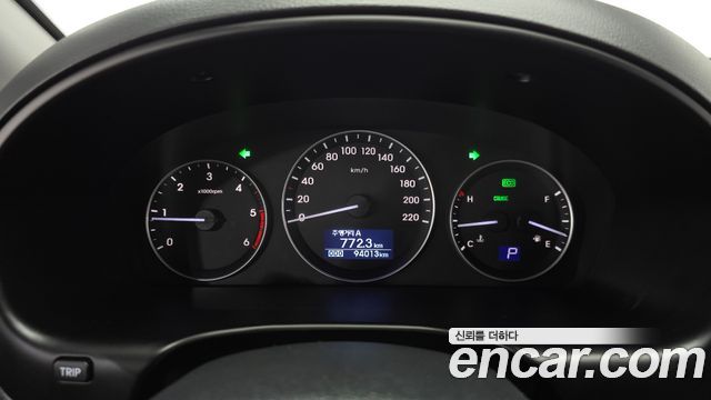 Hyundai Grand Starex Van 5-Seater Modern 2019 — фото 8