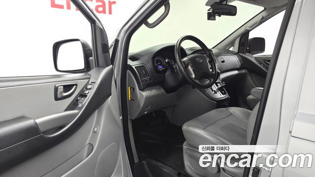 Hyundai Grand Starex Van 5-Seater Modern 2019 — фото 10