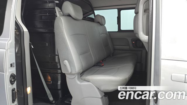 Hyundai Grand Starex Van 5-Seater Modern 2019 — фото 12