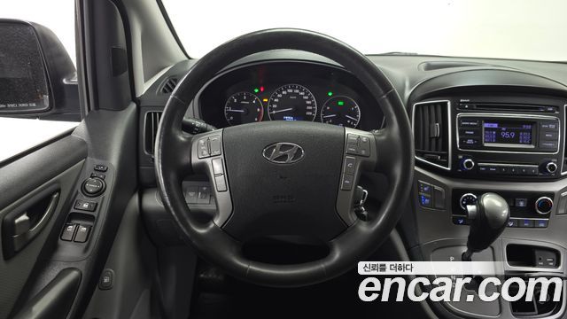 Hyundai Grand Starex Van 5-Seater Modern 2019 — фото 13