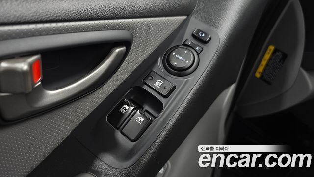 Hyundai Grand Starex Van 5-Seater Modern 2019 — фото 17