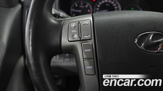 Hyundai Grand Starex Van 5-Seater Modern 2019 — фото 18