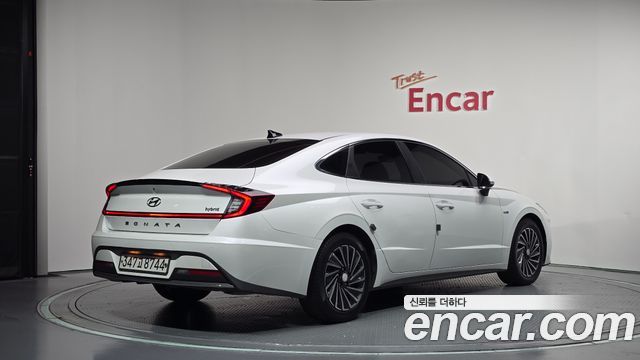 Hyundai Sonata Hybrid (DN8) Premium Family 2020 — фото 2