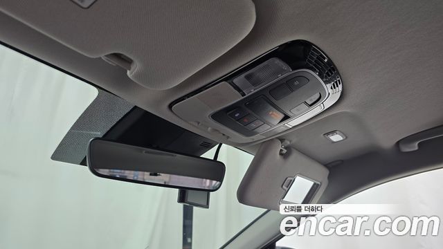 Hyundai Sonata Hybrid (DN8) Premium Family 2020 — фото 18