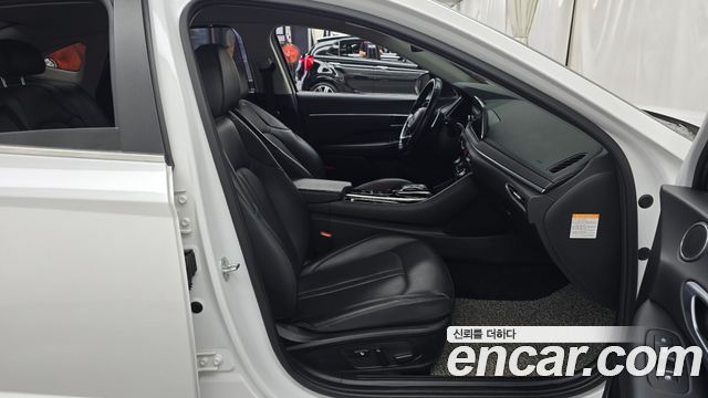 Hyundai Sonata Hybrid (DN8) Premium Family 2020 — фото 26