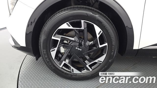 Kia Sportage (V) Gasoline 1.6 Turbo 2WD Signature 2024 — фото 5