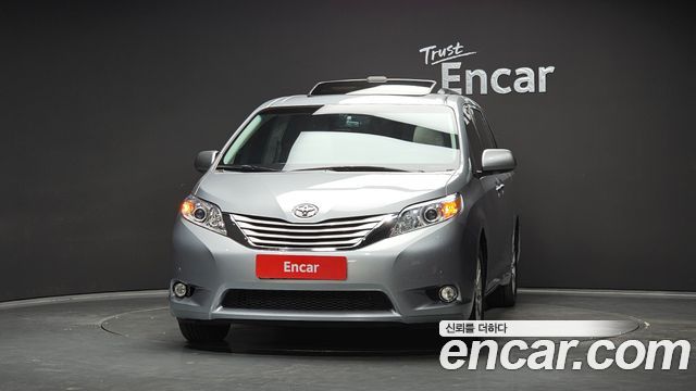 Toyota Sienna 3.5 AWD 2014 — фото 3