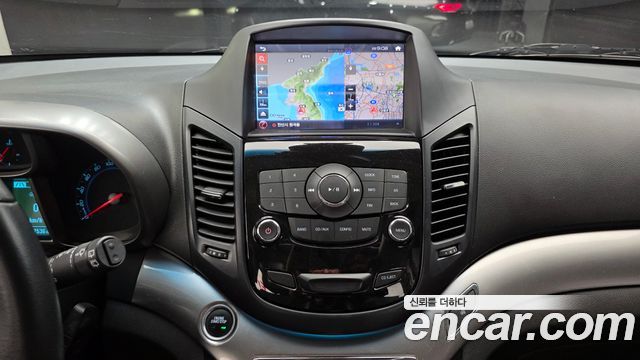 Chevrolet Orlando 2.0 Diesel LTZ Premium 2014 — фото 20