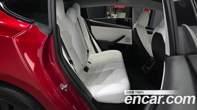Tesla Model 3 Long Range AWD 2024 — фото 12