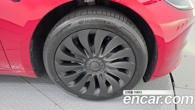 Tesla Model 3 Long Range AWD 2024 — фото 21