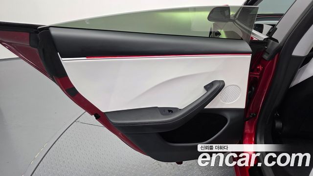 Tesla Model 3 Long Range AWD 2024 — фото 25