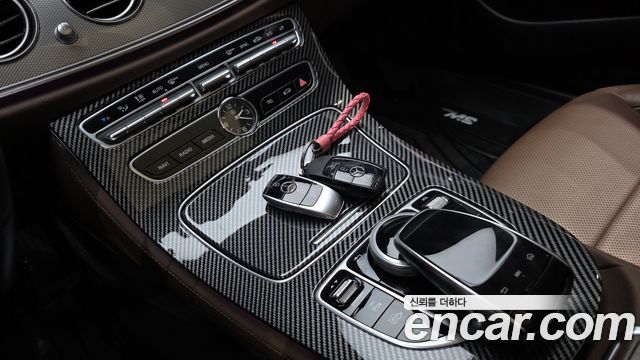 Mercedes-Benz E-Class (W213) E300 AMG Line 2017 — фото 21
