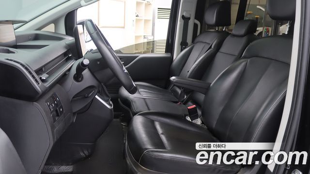 Hyundai Staria Tourer 9-Seater Modern 2022 — фото 6
