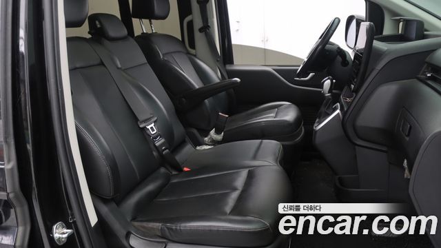 Hyundai Staria Tourer 9-Seater Modern 2022 — фото 8