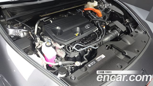 Toyota Crown Crossover 2.5 4WD Hybrid 2024 — фото 6